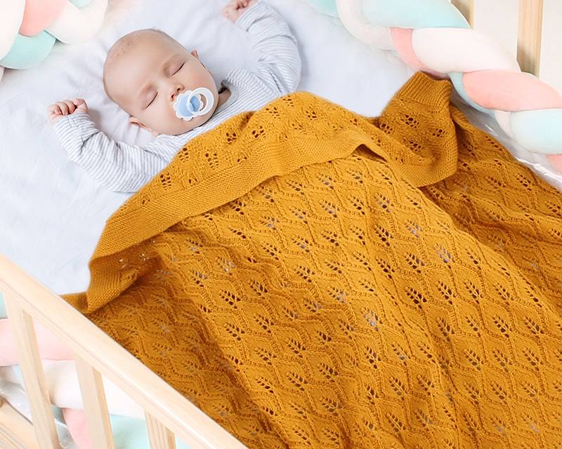 Leaf best sale baby blanket